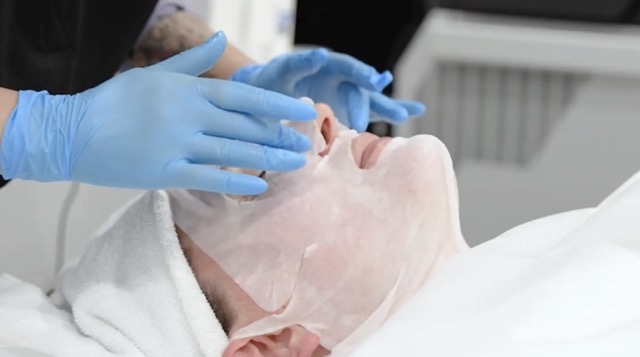 Advanced facial device treatment
